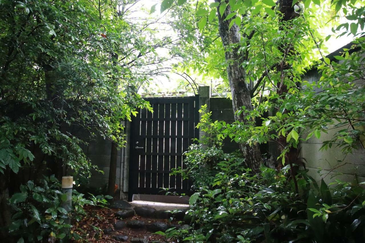 Вилла Yamaguchi House Annex, Private House With Onsen Хаконе Экстерьер фото